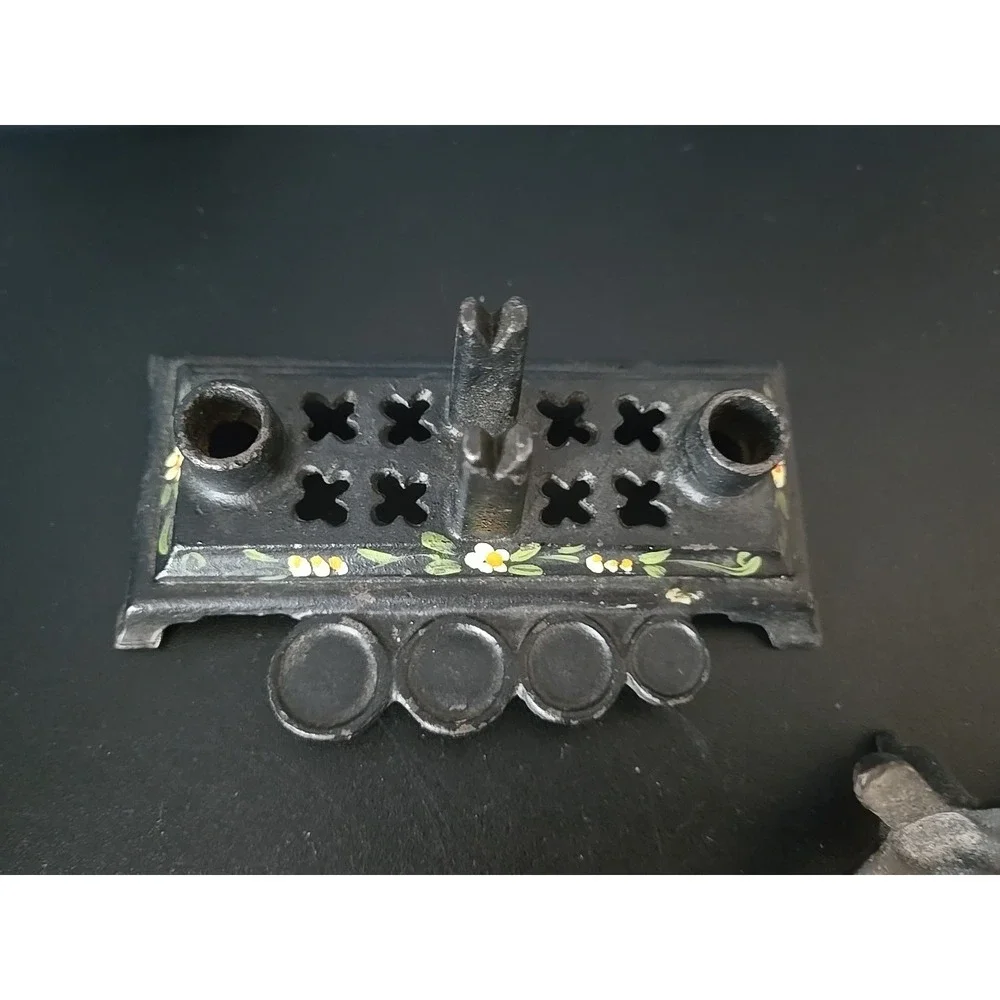 Vtg‎ Mini Cast Iron Balance Scale Weight Figure No Weights